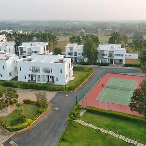 Spree Resort At Century Wintersun